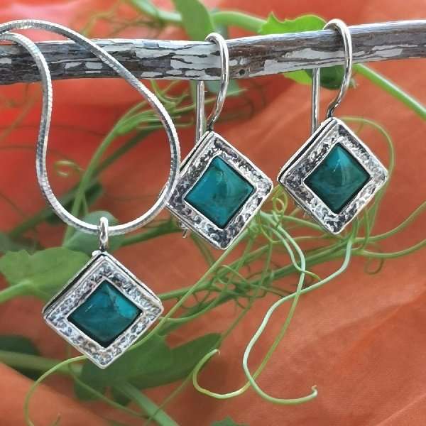Silberne Halskette mit Türkis 01N1021TU