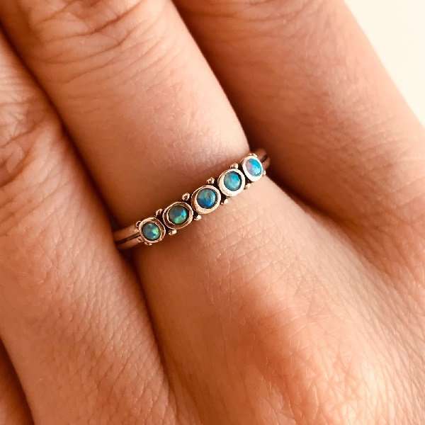 Silberring mit Opal MVR143610OP