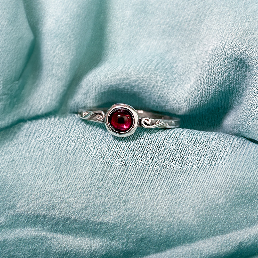 Silberring mit Granat MVR1768GR