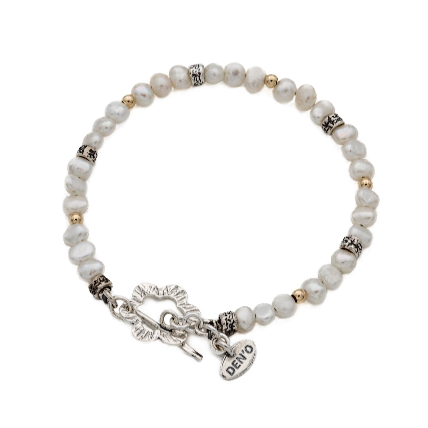 Silbernes Armband mit Perlen und vergoldetem 01B762PL