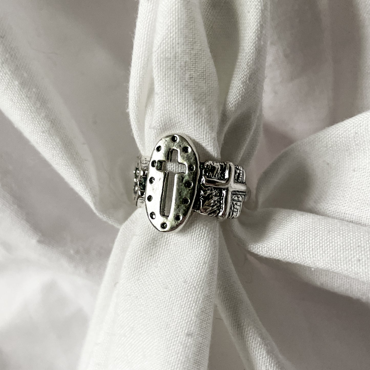 Серебряное кольцо 01R30578