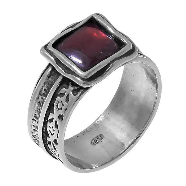 Bague en argent avec grenat 01R485GR