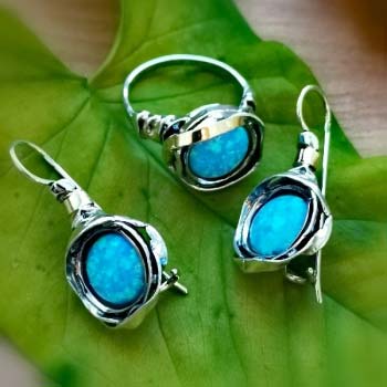 Silberne Ohrringe mit Opal und Gold MVE812GOP