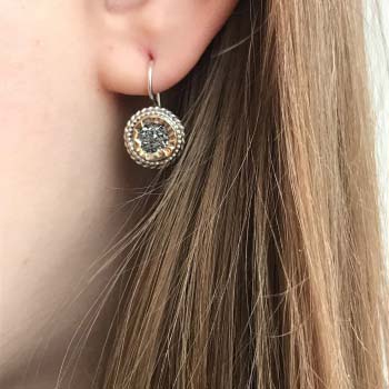 Boucles d'oreilles en argent avec agate druzy grise et or MVE1137GDA