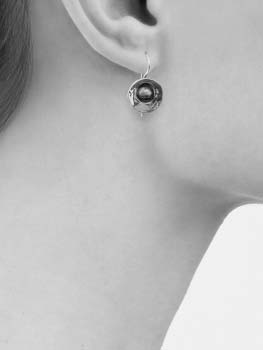 Boucles d'oreilles en argent avec grenat MVE916GR