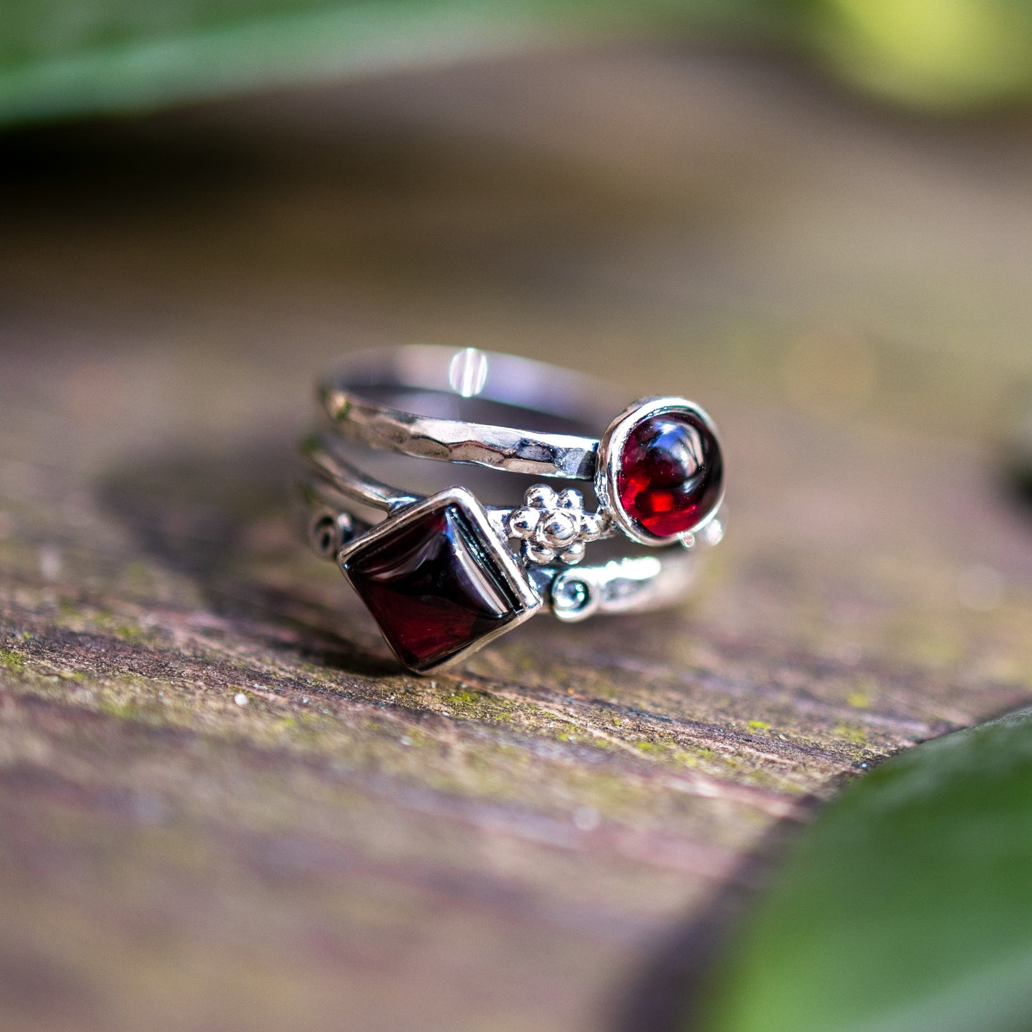 Bague en argent avec grenat MVR1028GR