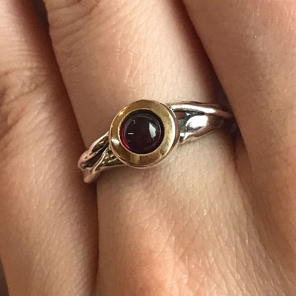 Silver ring with garnet and gold MVR1576GGR