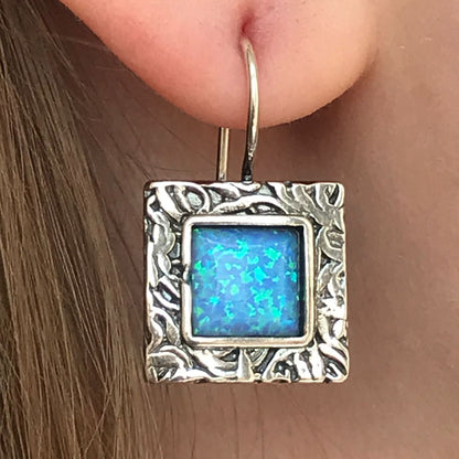 Silver earrings with opal 01E1051OP
