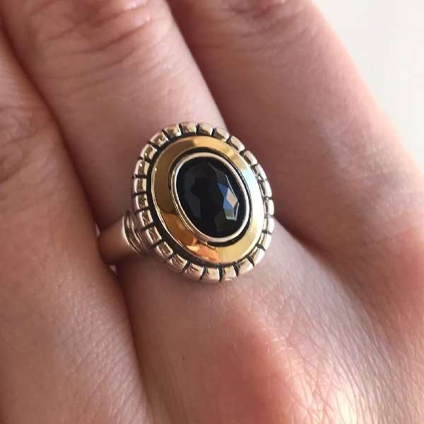 Серебряное кольцо с ониксом и золотом МВР1681ГОН
