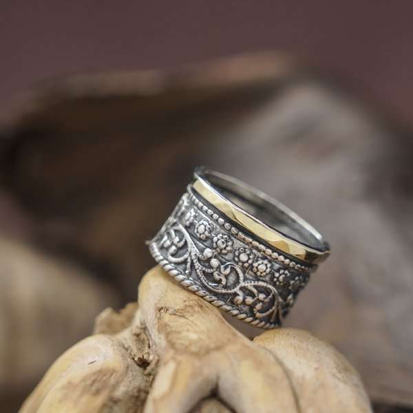 Silver ring with gold MVR1465G