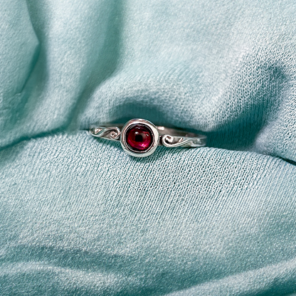 Silver ring with garnet MVR1768GR