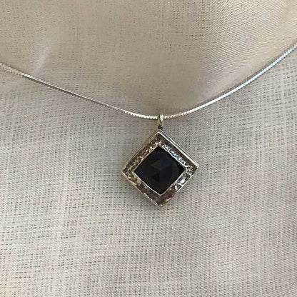 Silver necklace with onyx 01N1021ON