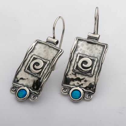 Silver earrings with opal 01E058OP
