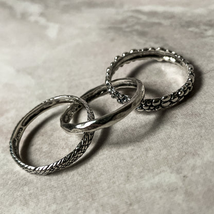 Set of 3 Connected Silver Rings 01R2317
