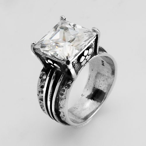 Silver ring with zircon 01R630CZ