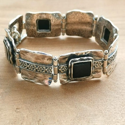Silver bracelet with onyx 01B552ON