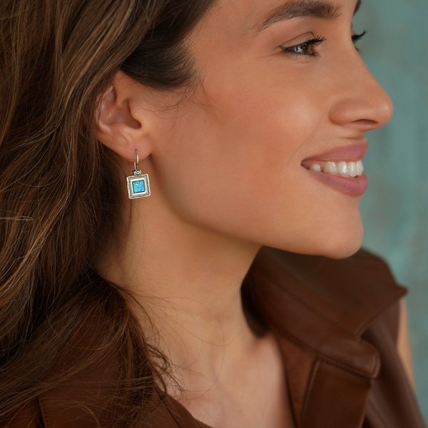 Silver earrings with opal 01E076OP
