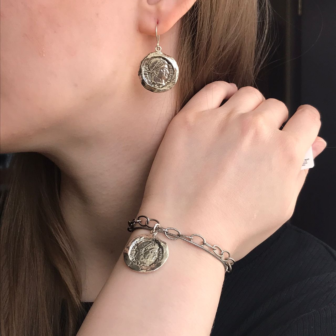 Silver earrings 01E2016