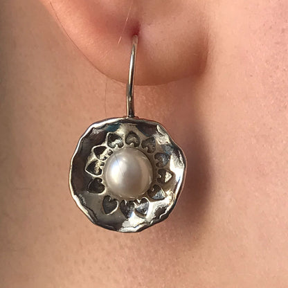 Silberne Ohrringe mit Perlen 01E3336PL