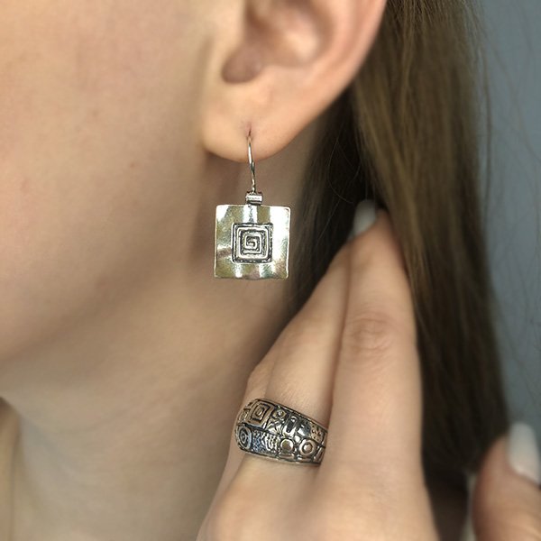 Silver earrings 01E660
