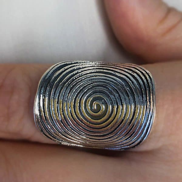 Серебряное кольцо 01R1266