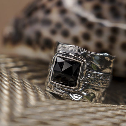 Серебряное кольцо с ониксом 01R438ON