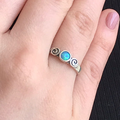 Silver ring with opal 01R603OP