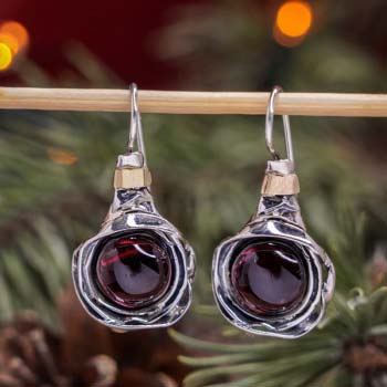 Silver earrings with garnet and gold MVE812GGR