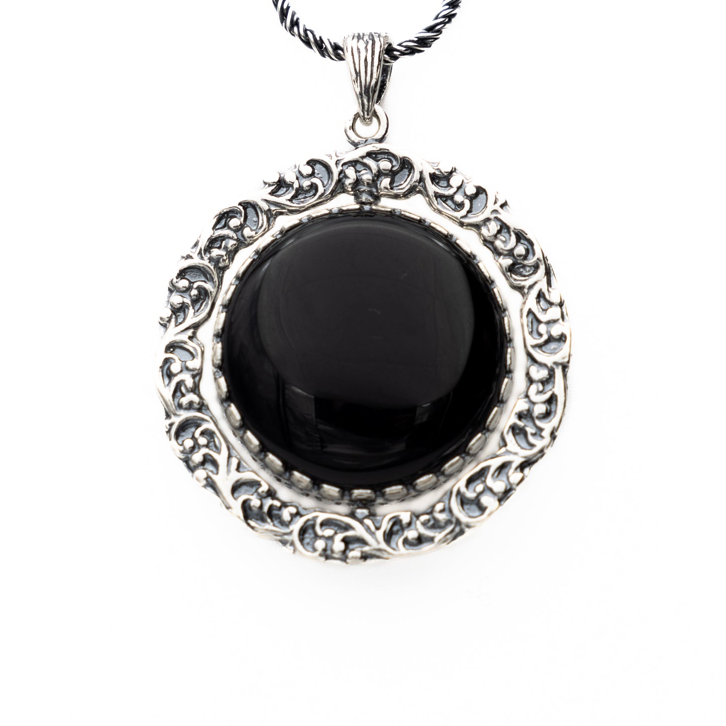 Silver necklace with onyx and shell 01N4382ON
