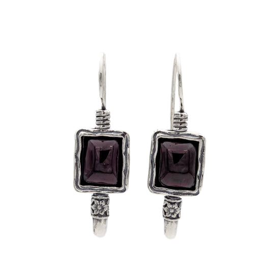 Boucles d'oreilles en argent avec grenat 01E596GR